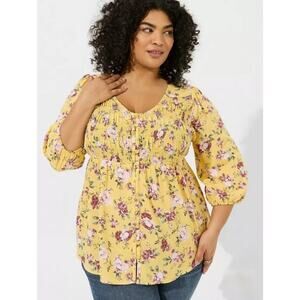 NWT Torrid Challis Smocked Top Women's 1X Butter Yellow Floral Cottage Prairie